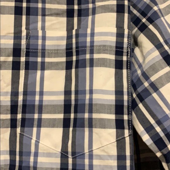 Men’s collared shirt worn once!! - Picture 3 of 6